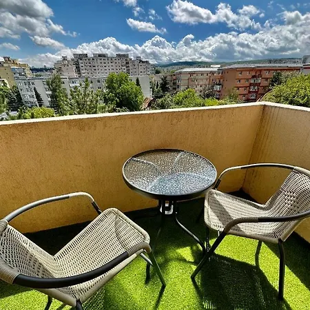 Sunny Two Bedroom * 클루지나포카